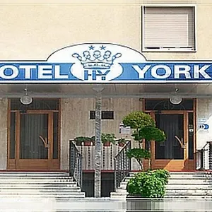York 2*, Cinisello Balsamo Italia