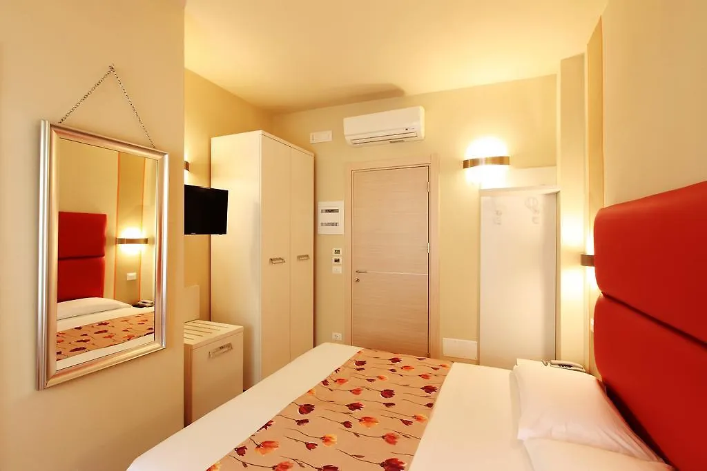 Hotel Souvenir Monterosso al Mare 2*,